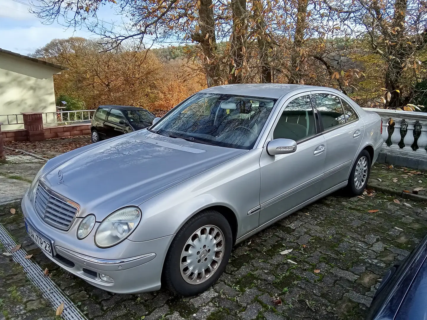 Mercedes-Benz E 240 E 240 Elegance Argent - 1