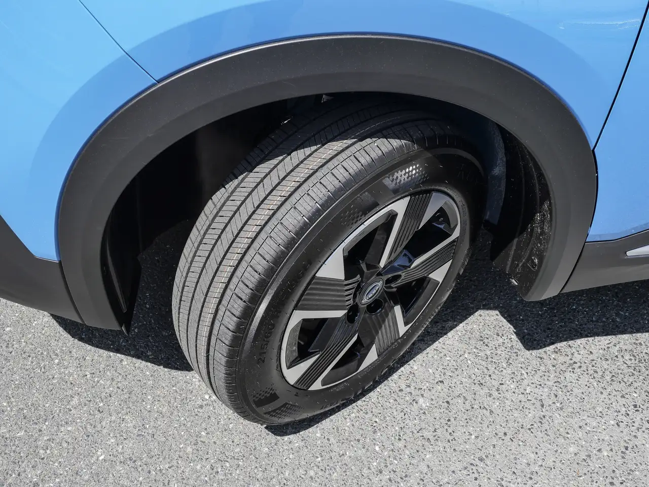 Nissan Kicks снимка Nissan Kicks