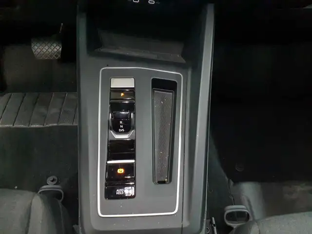 Volkswagen Golf view 10