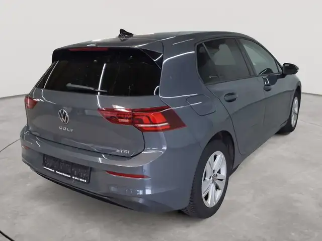 Volkswagen Golf view 4