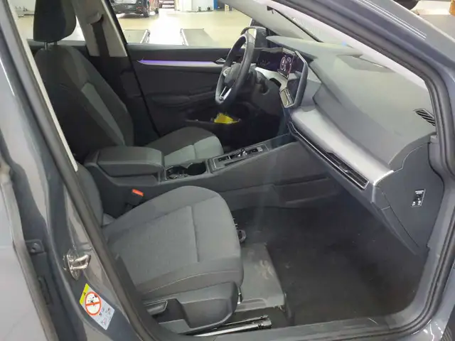 Volkswagen Golf view 8