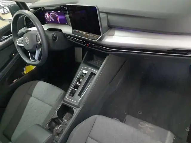 Volkswagen Golf view 9
