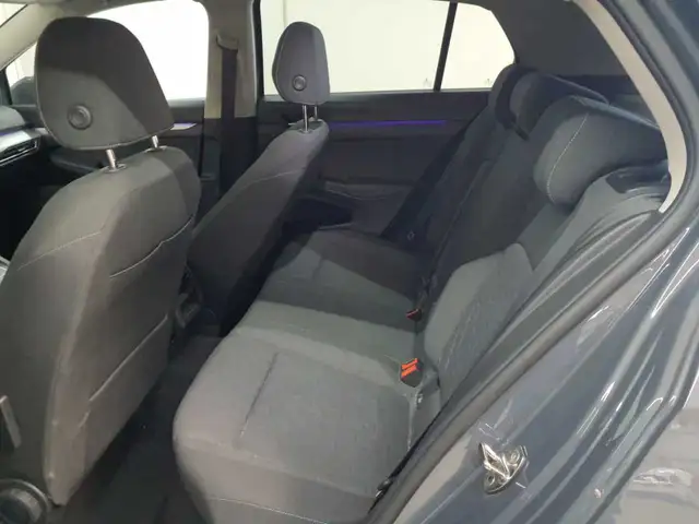Volkswagen Golf view 13