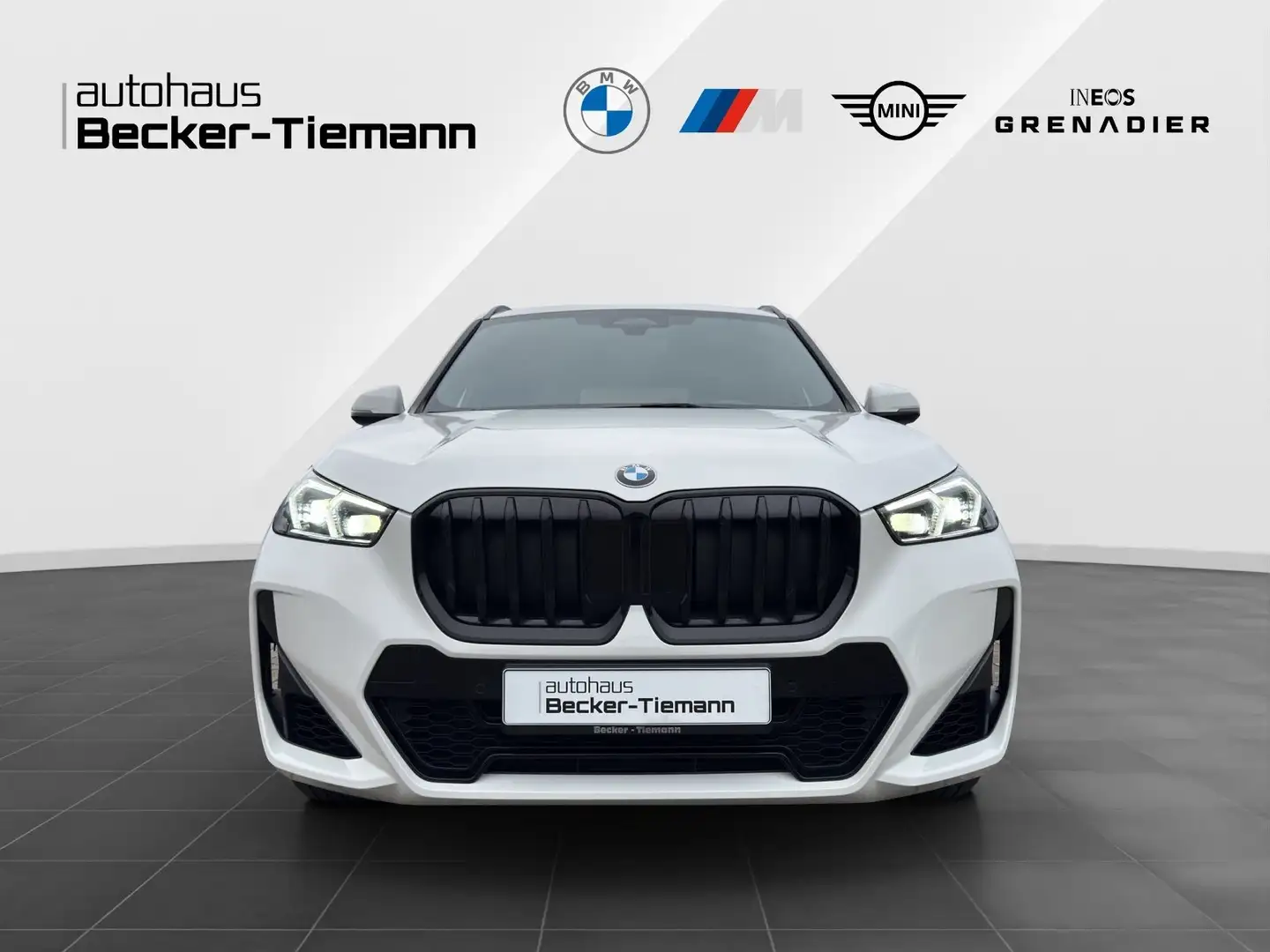 BMW X1 xDrive23i M Sport/Widscreen/CarPlay/Driving+/Parki Weiß - 2