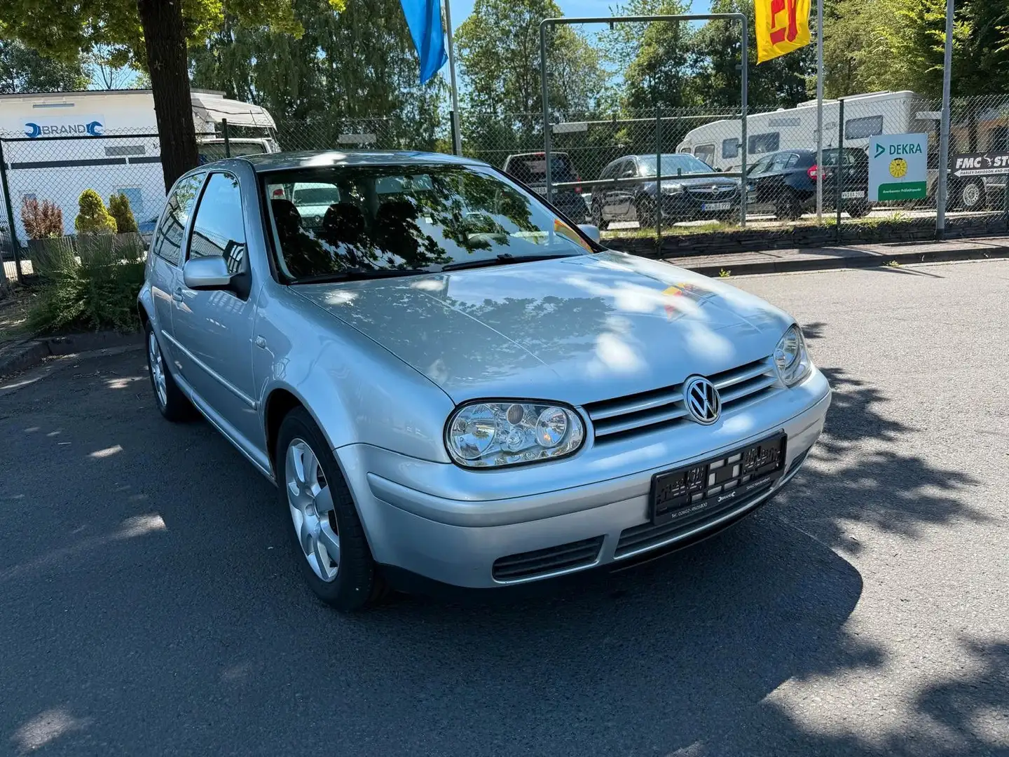 Volkswagen Golf 1.4*8Fach*TÜV06/2027*KLIMA*ServiceVOLL* Zilver - 1