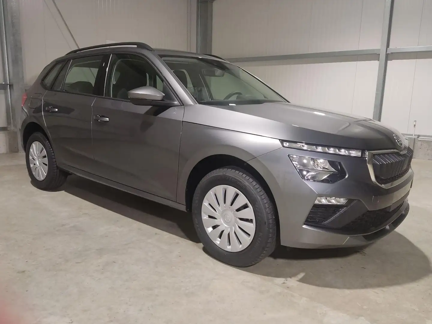 Skoda Kamiq Selection 1.0 TSI 116 PS DSG Facelift Neues Mod... Gris - 1