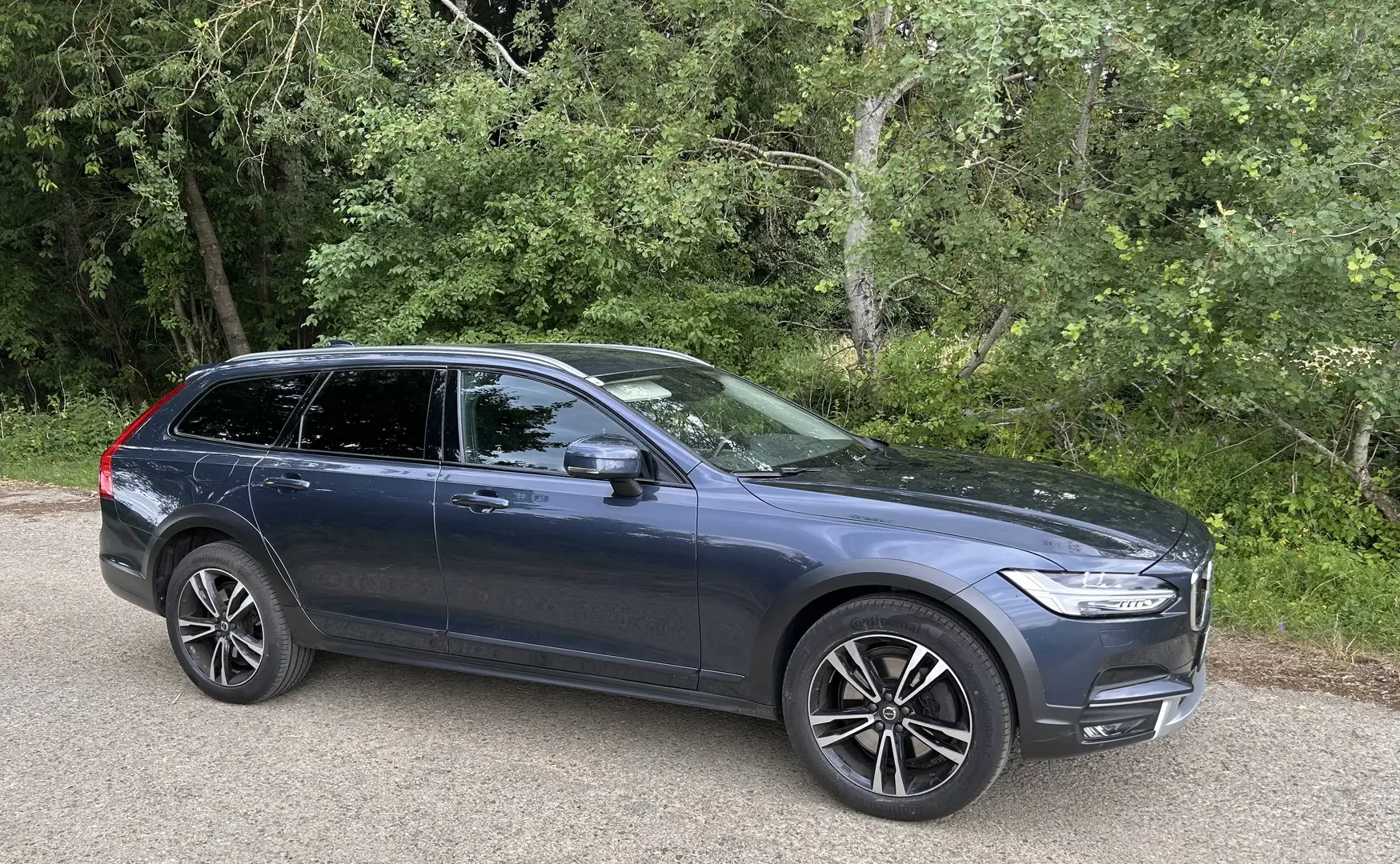 Volvo V90 Cross Country V90 Cross Country Pro T5 AWD Geartronic Cross Coun Blau - 1