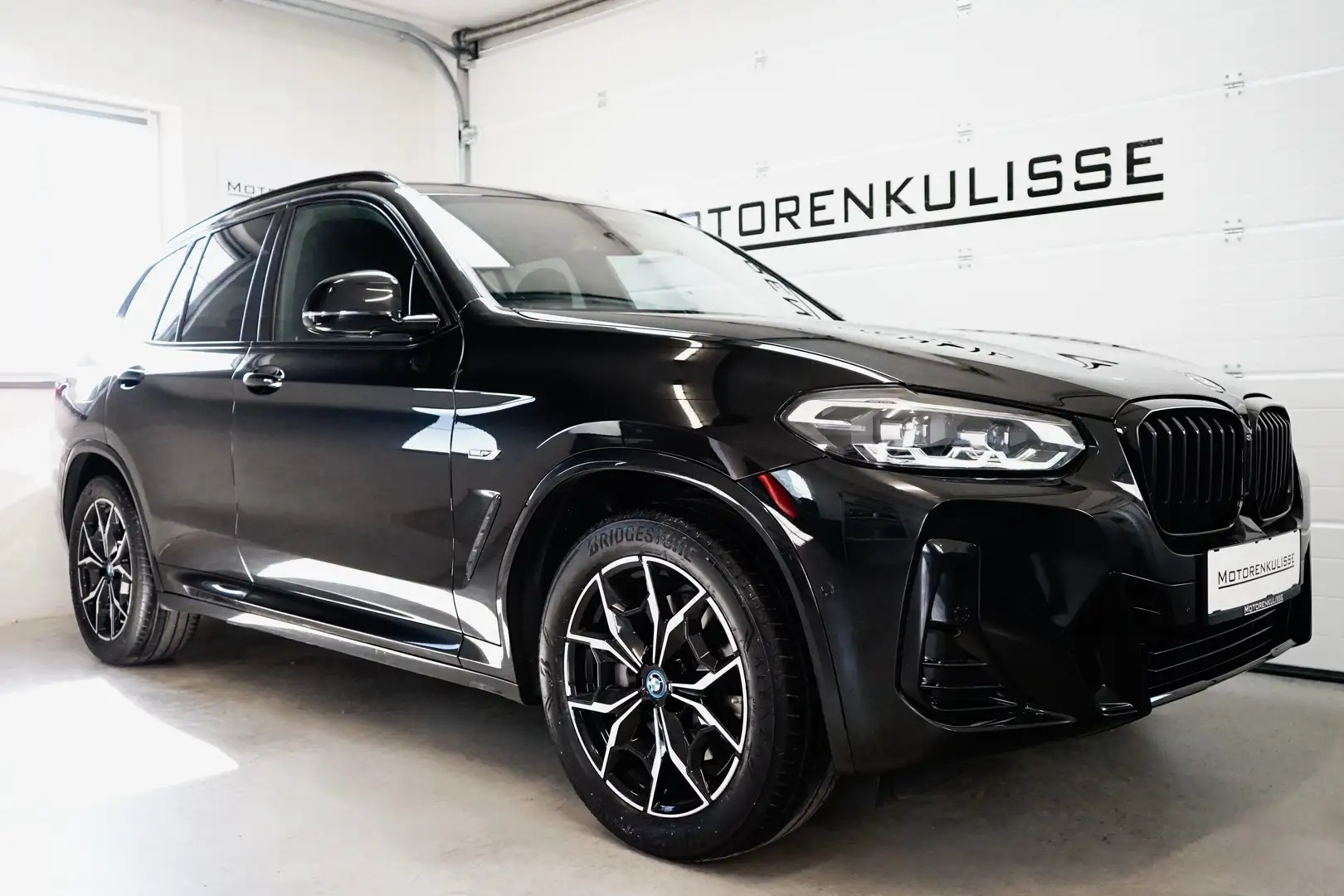 BMW X3 xDrive30e M Sport Aut - AHK - Memory - Park-Ass. Schwarz - 2
