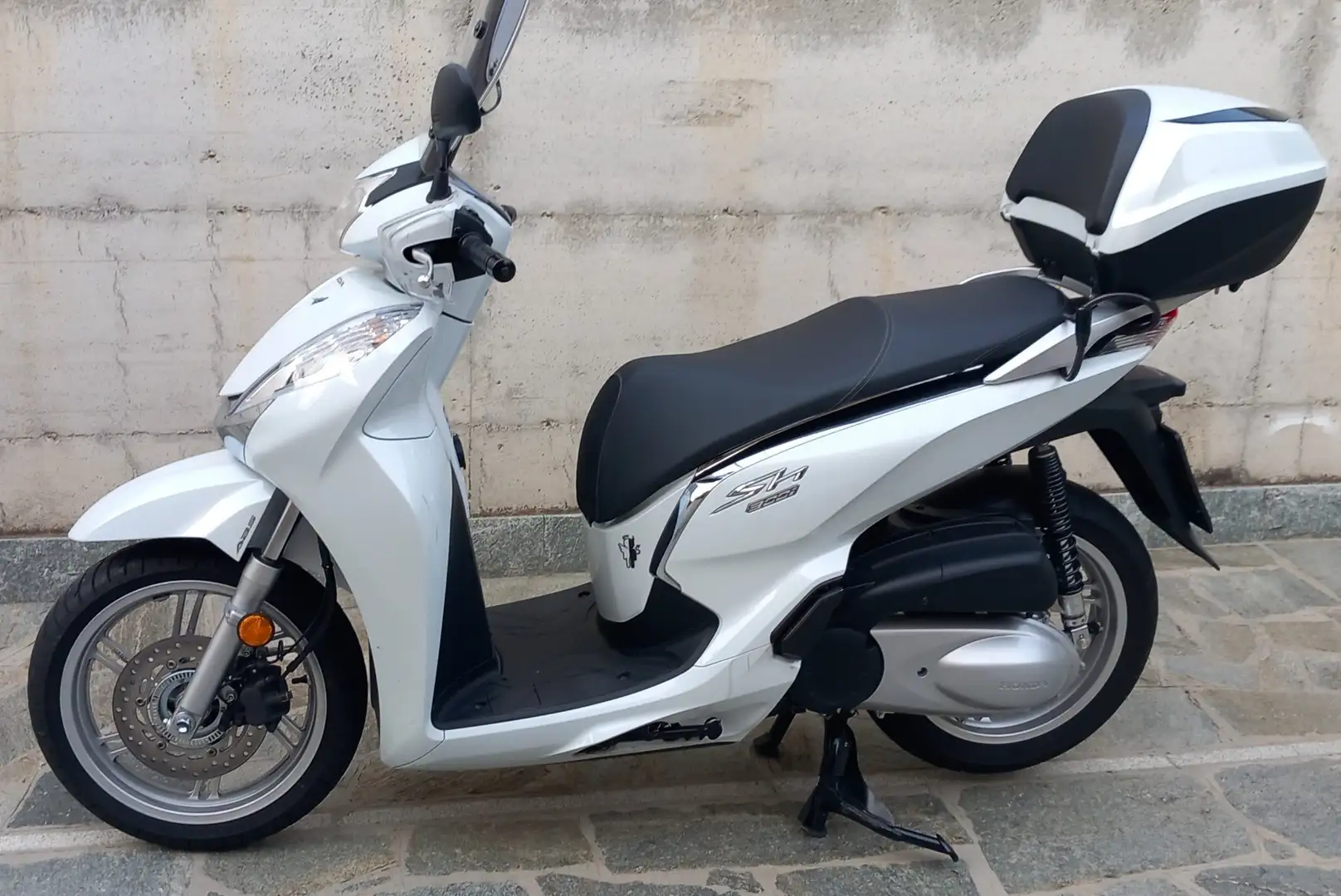 Honda SH 300 SH 300i abs  (SH300A) Bianco - 2