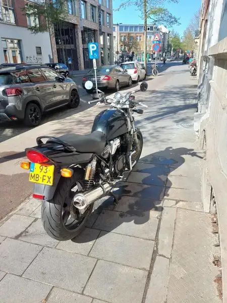 Suzuki GSX 750 - foto 8