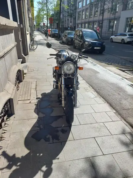 Suzuki GSX 750 - foto 5