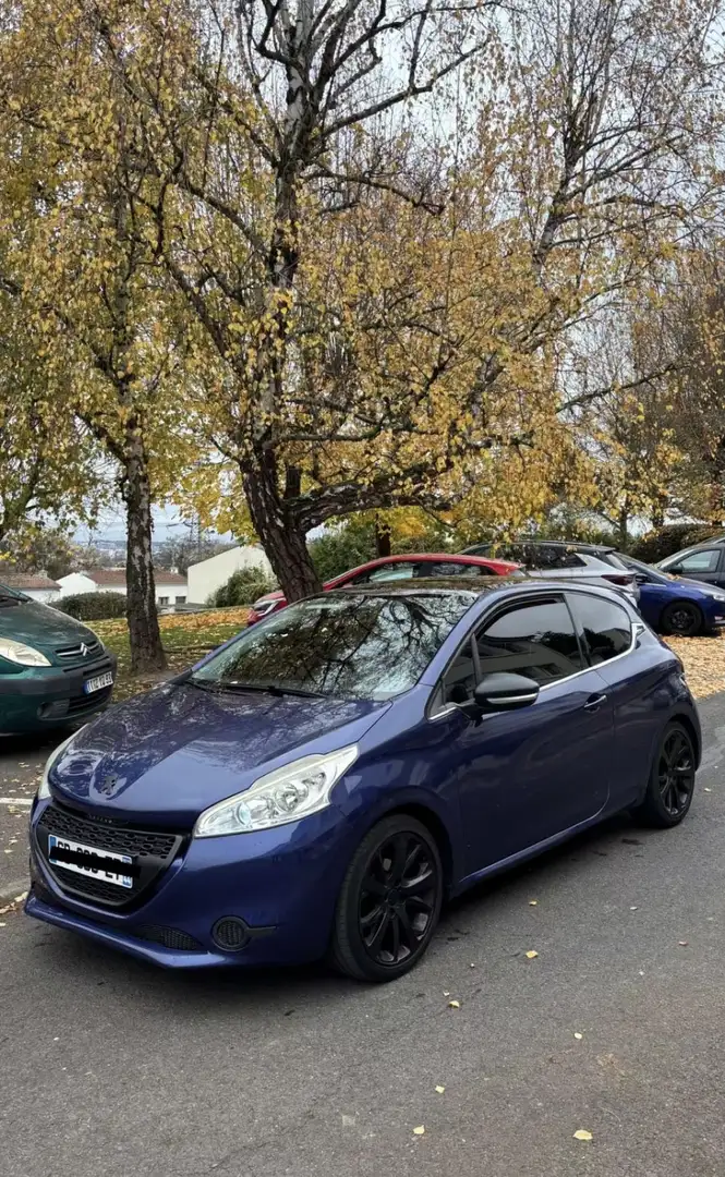 Peugeot 208 208 1.6 e-HDi 115ch FAP BVM6 Féline Bleu - 1