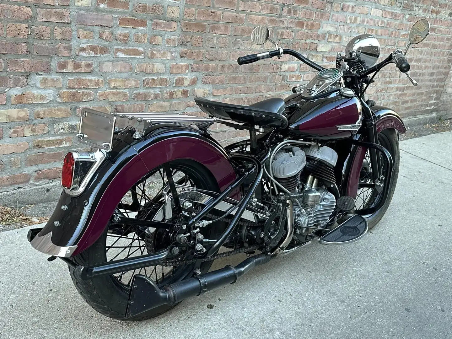Harley-Davidson WL 750 Flathead Fialová - 2