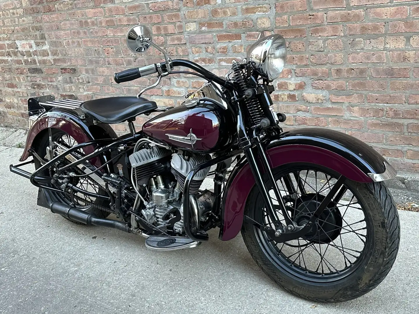 Harley-Davidson WL 750 Flathead Fialová - 1