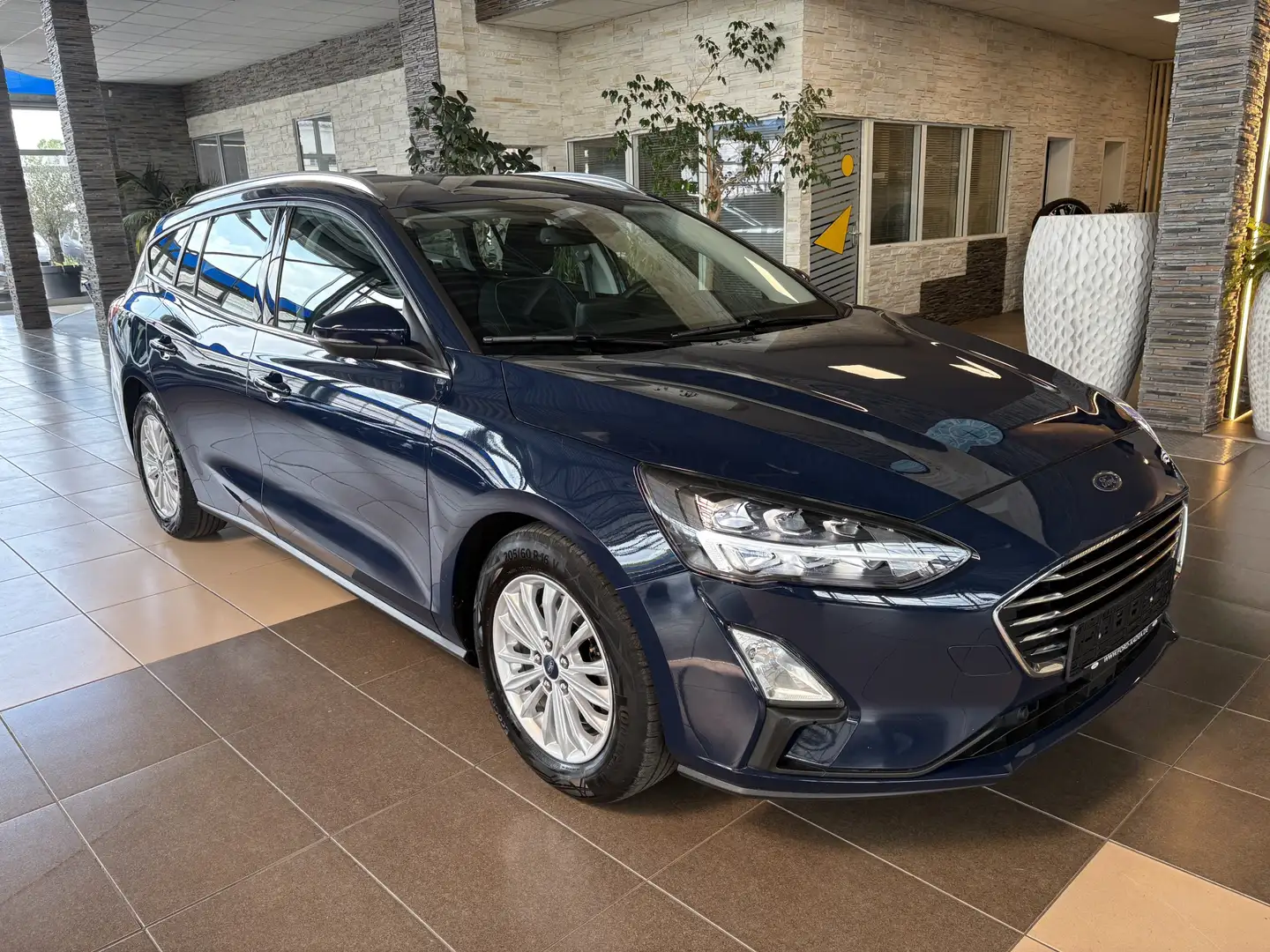 Ford Focus Titanium Bang&Olufsen ACC Navi LED R.Cam Blau - 1