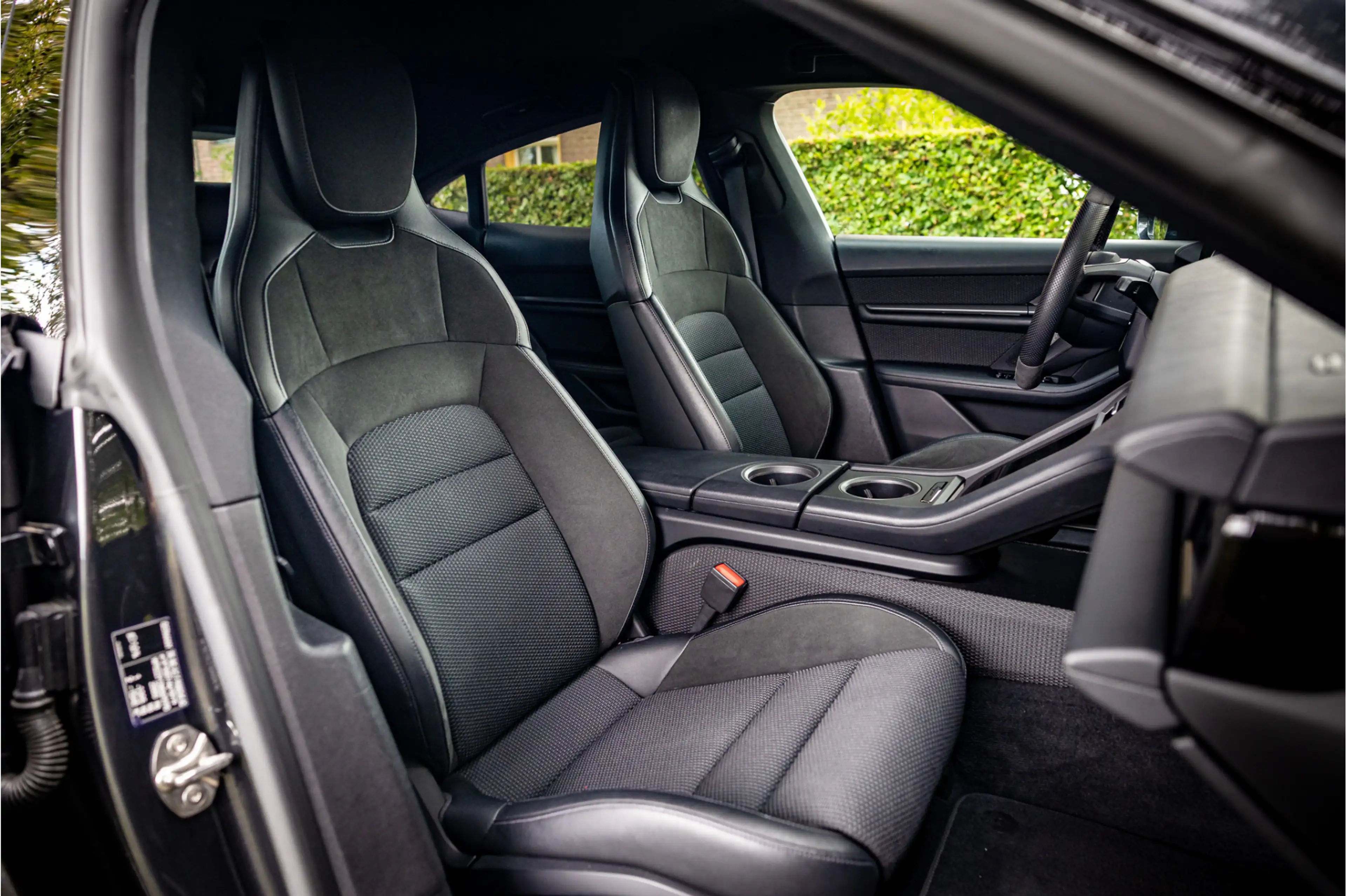 Porsche Taycan 4S Performance 93 kWh Vierwielbesturing Innodrive — photo 11
