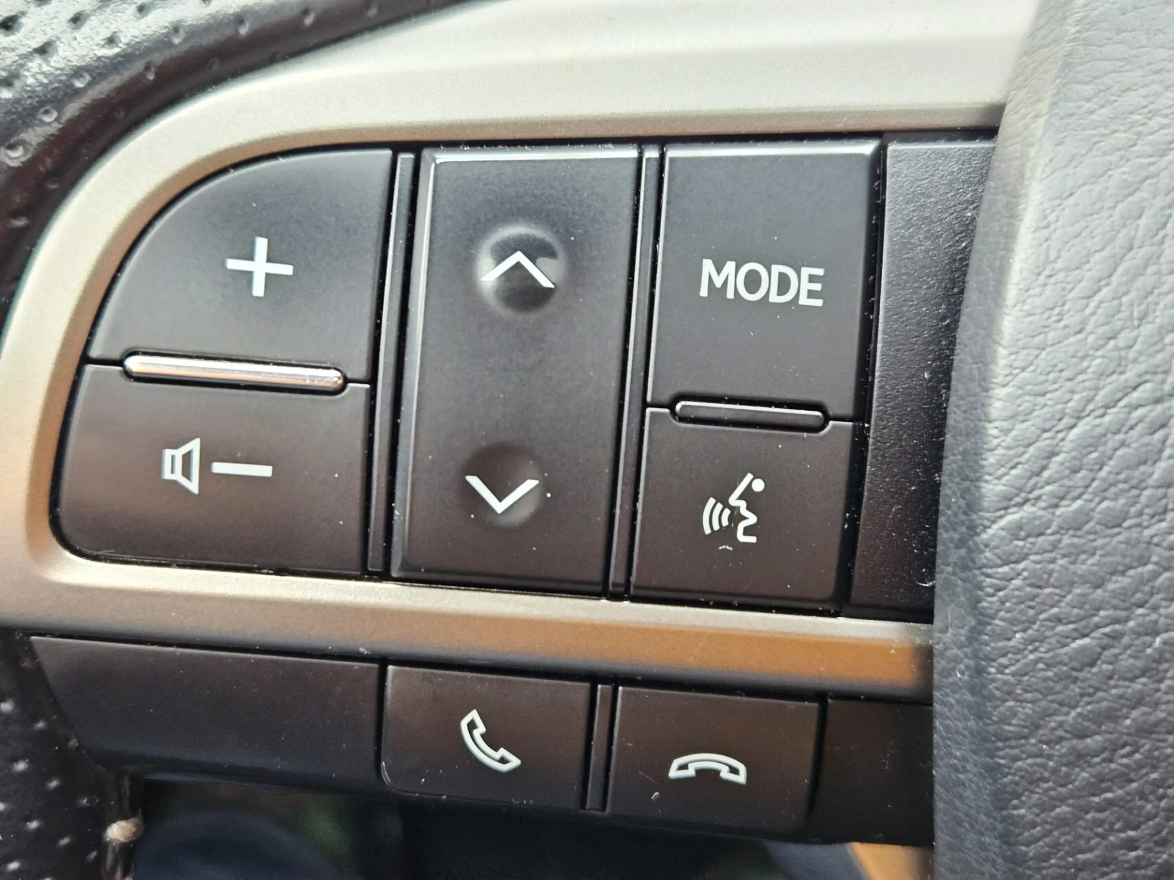 Lexus RX 450h 4WD F Sport Line Panoramadak/Mark Levinson/Dodehoe — photo 31