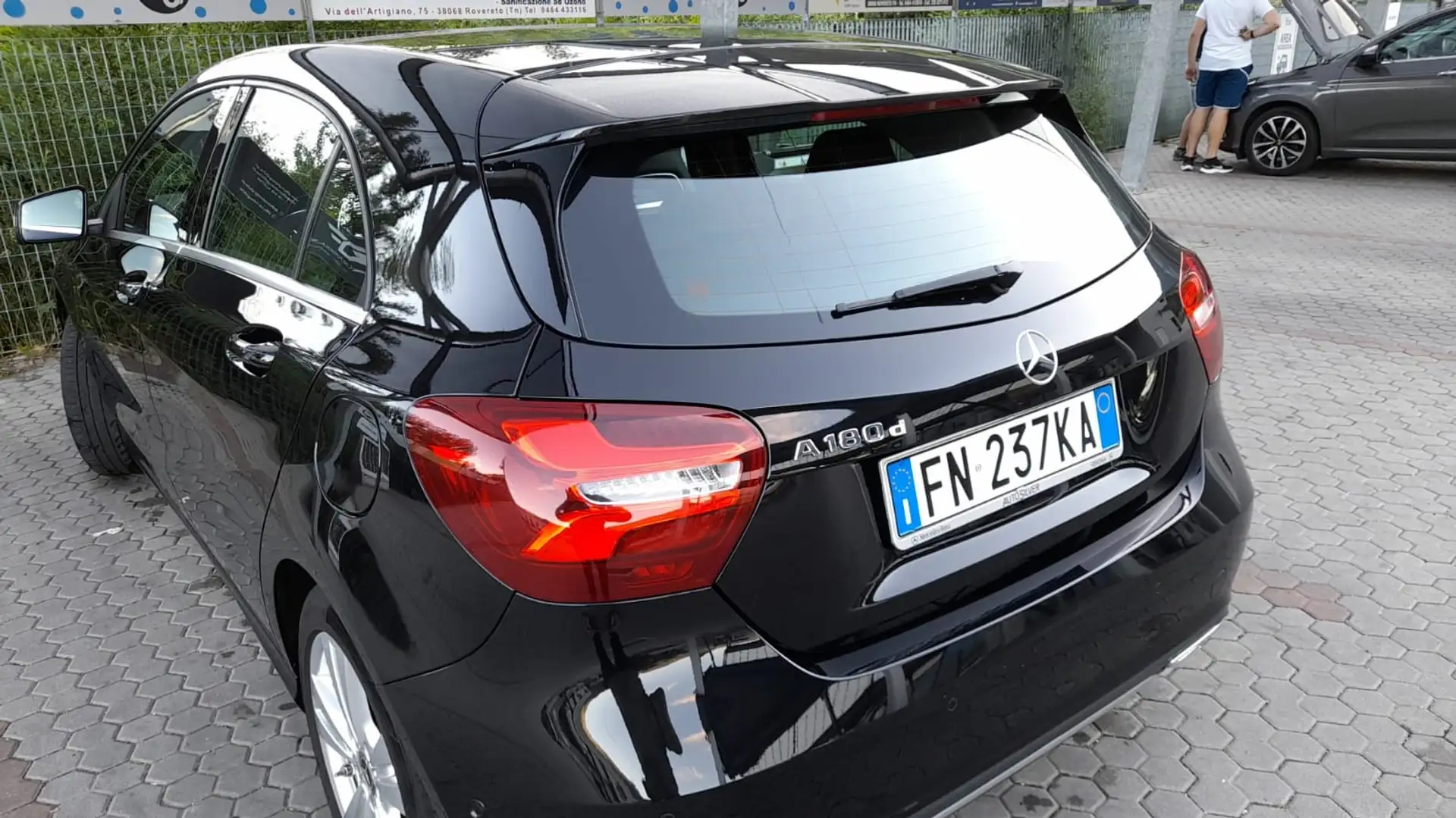 Mercedes-Benz A 180 d Premium Next - 2