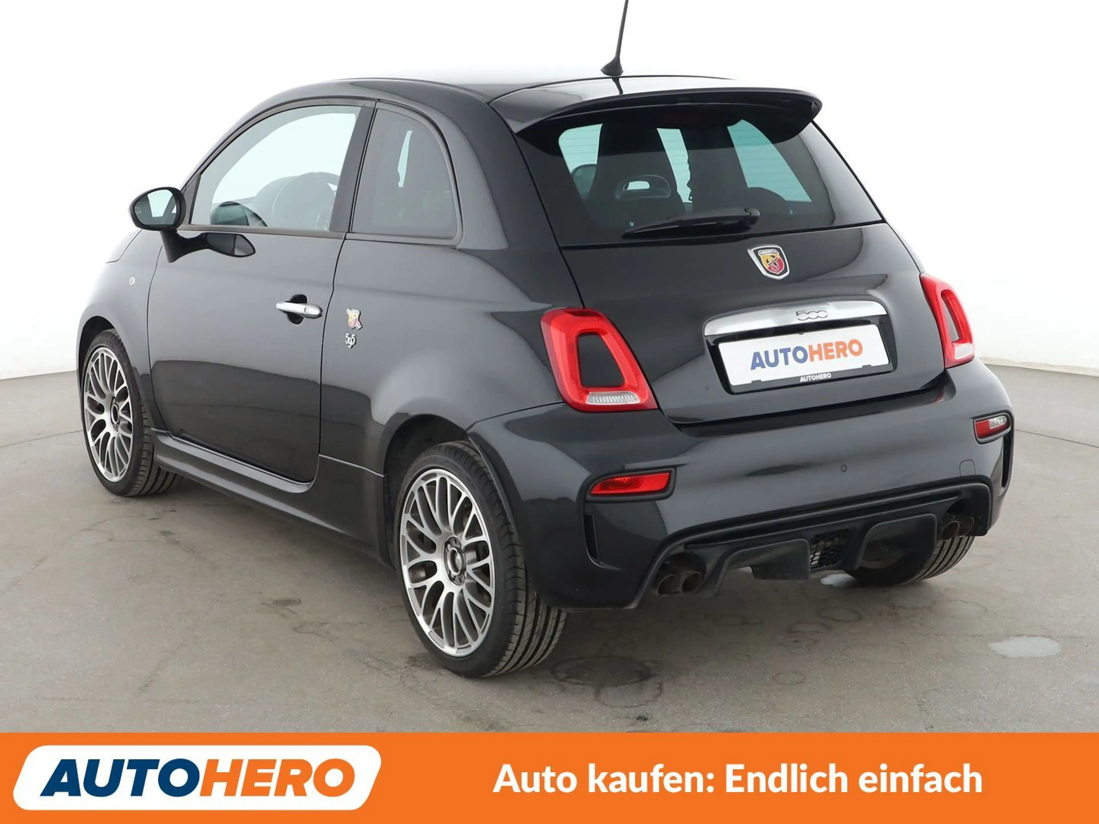 Abarth 595 1.4 Turbo*PDC*ALU*KLIMA*TOUCH*BLUETOOTH* — photo 4