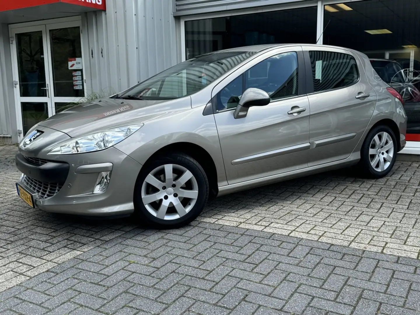Peugeot 308 1.6 VTi B. Lease Ex. Gris - 1