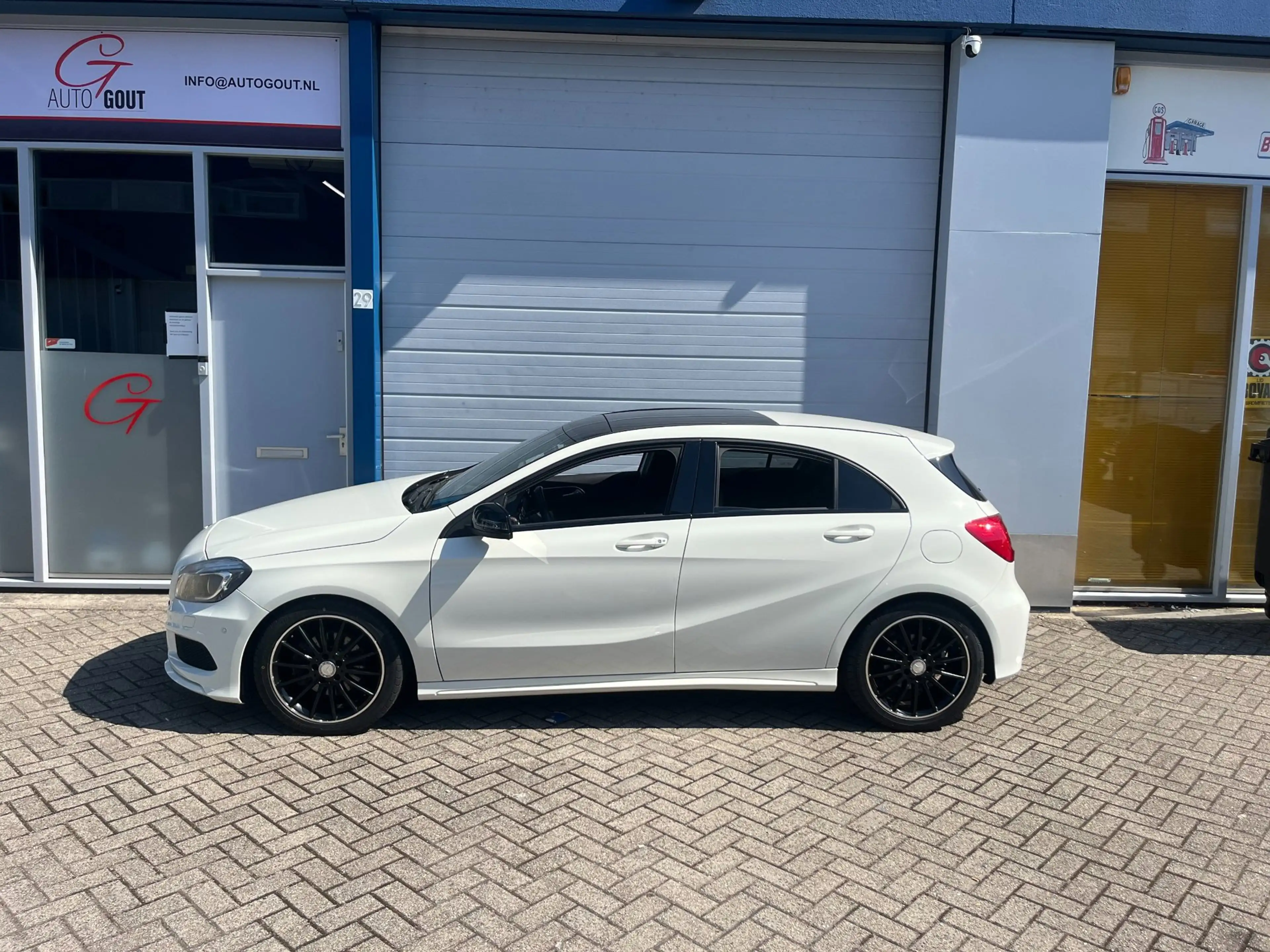 Mercedes-Benz A 200 Ambition — photo 2