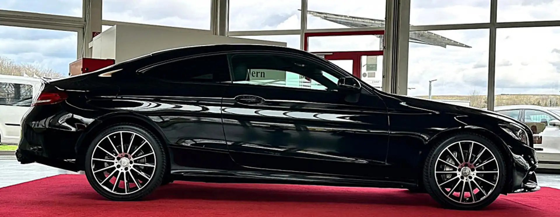 Mercedes-Benz C 200 AMG 63 Optik LEDER RFK LED Tempomat Schwarz - 2