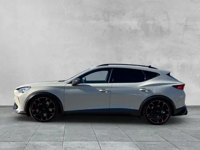 CUPRA Formentor view 2
