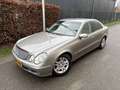 Mercedes-Benz E 240 Elegance / AUTOMAAT / LEER / NAVI / CRUISE Gris - thumbnail 2