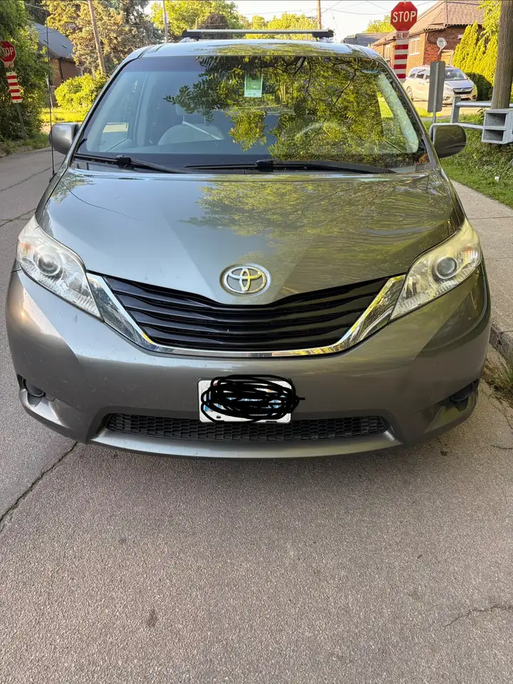 2014 Toyota Sienna