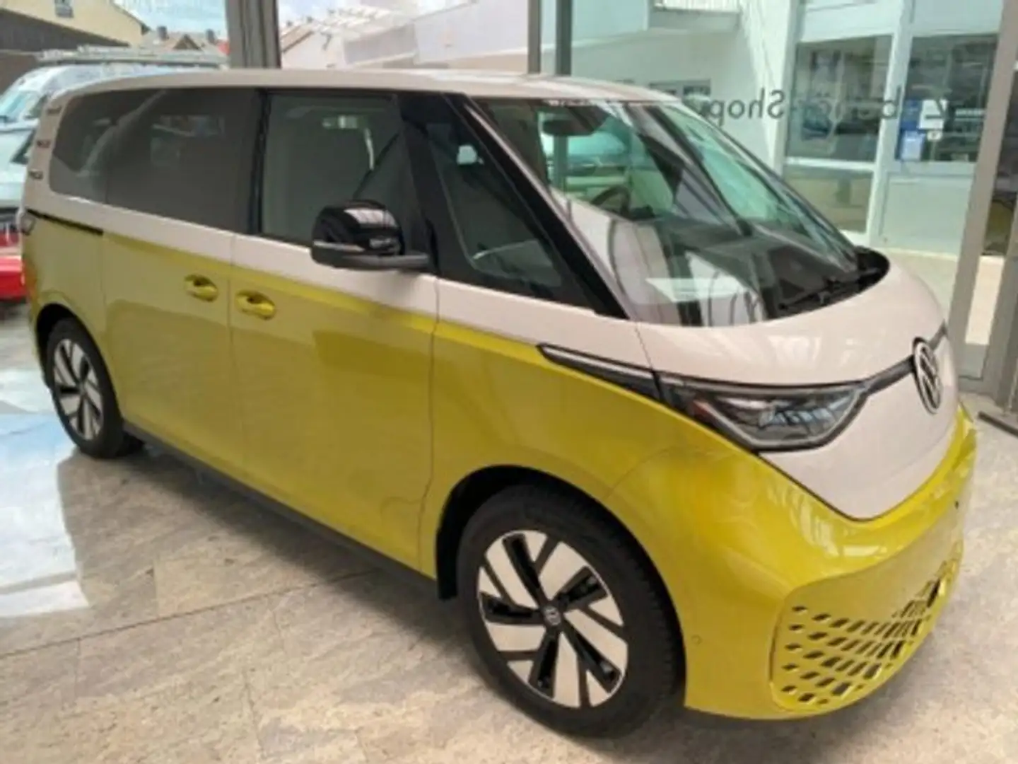 Volkswagen ID. Buzz 150 kW Pro Vollausstattung Bluetooth Navi Weiß - 2