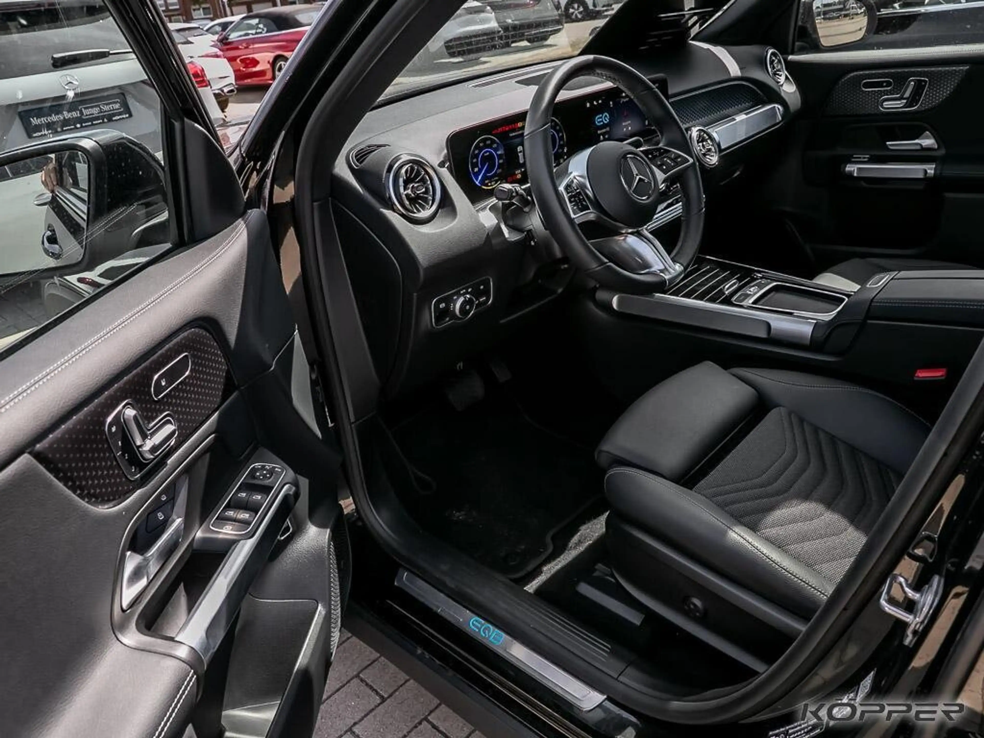 Mercedes-Benz EQB 300 4M Progr. Advanced PLUS AHK Pano 20 AMG — photo 9