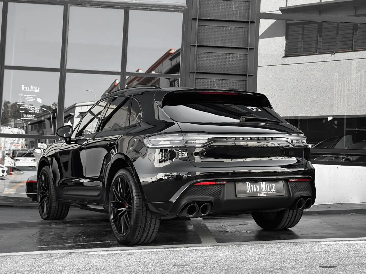 Porsche Macan GTS Aut. Negro - 2