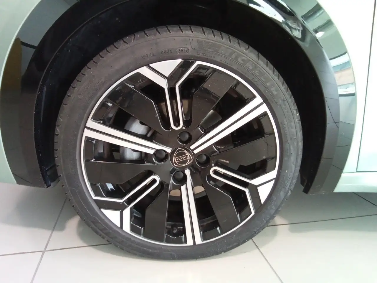 Lancia Ypsilon 2025 — фото 7