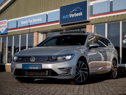 Volkswagen Passat Variant 1.4 TSI GTE Highline | Pano | Navi | Apple Carplay