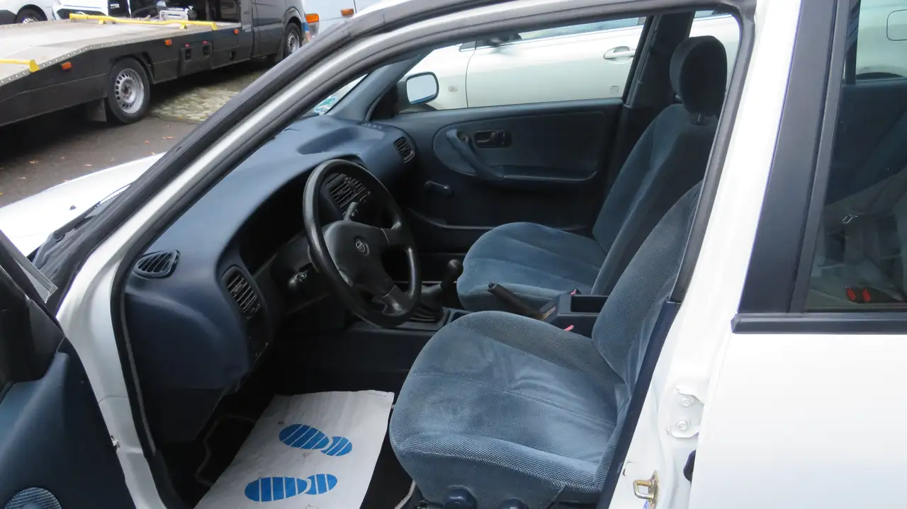 Nissan Primera 1.6 SLX, foto 10