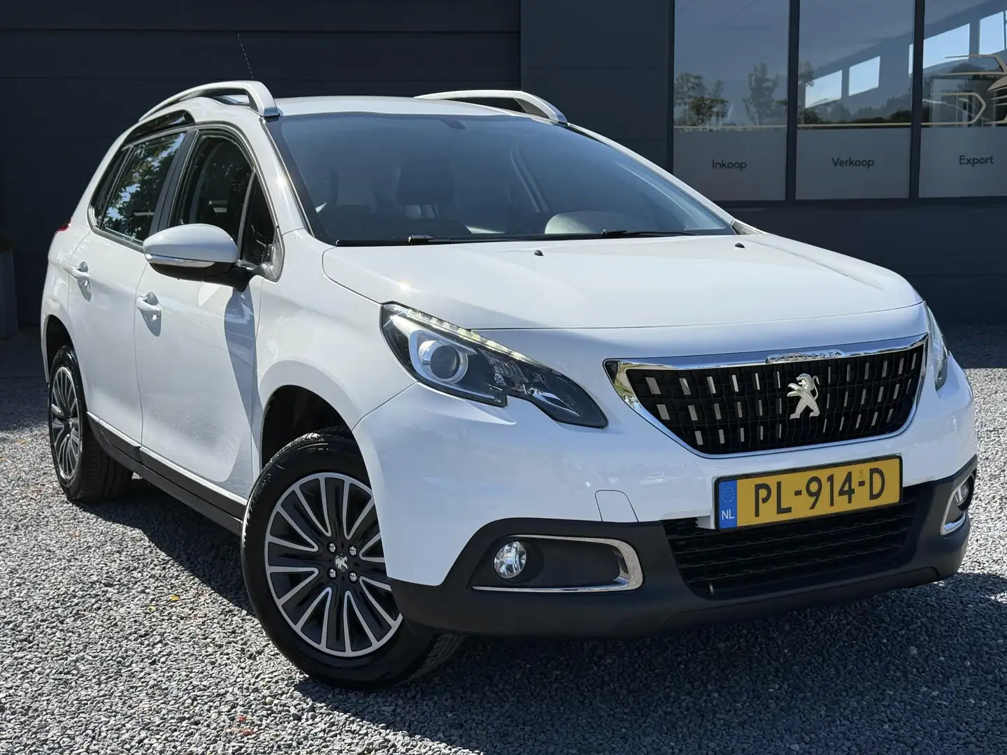 Peugeot 2008 1.2 PureTech Blue Lion 1e Eigenaar,Dealer Onderhou Wit - 2