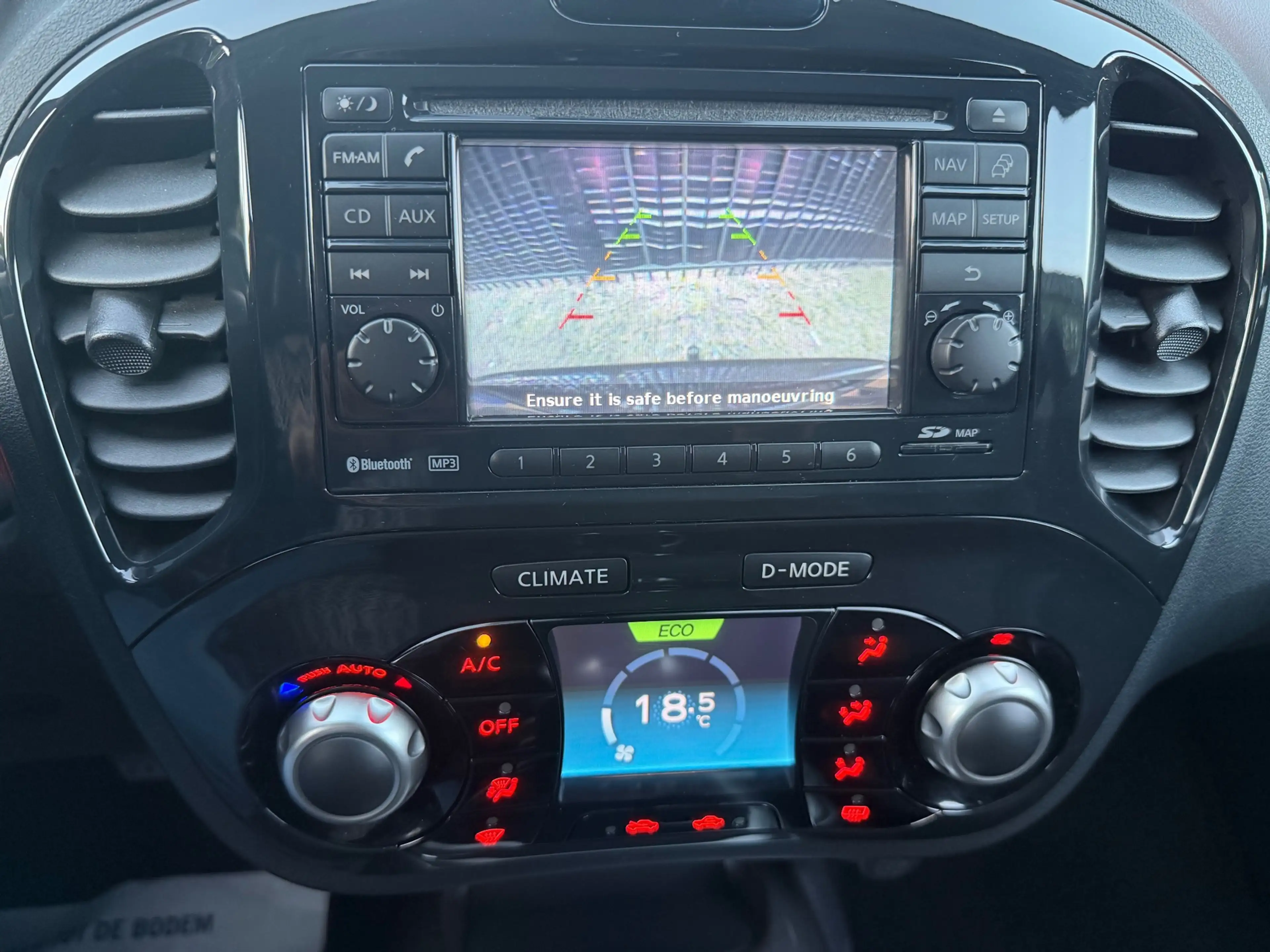 Nissan Juke 1.6 DIG-T Tekna All-Mode 2011 TREKHAAK|LEER|NAP — photo 20