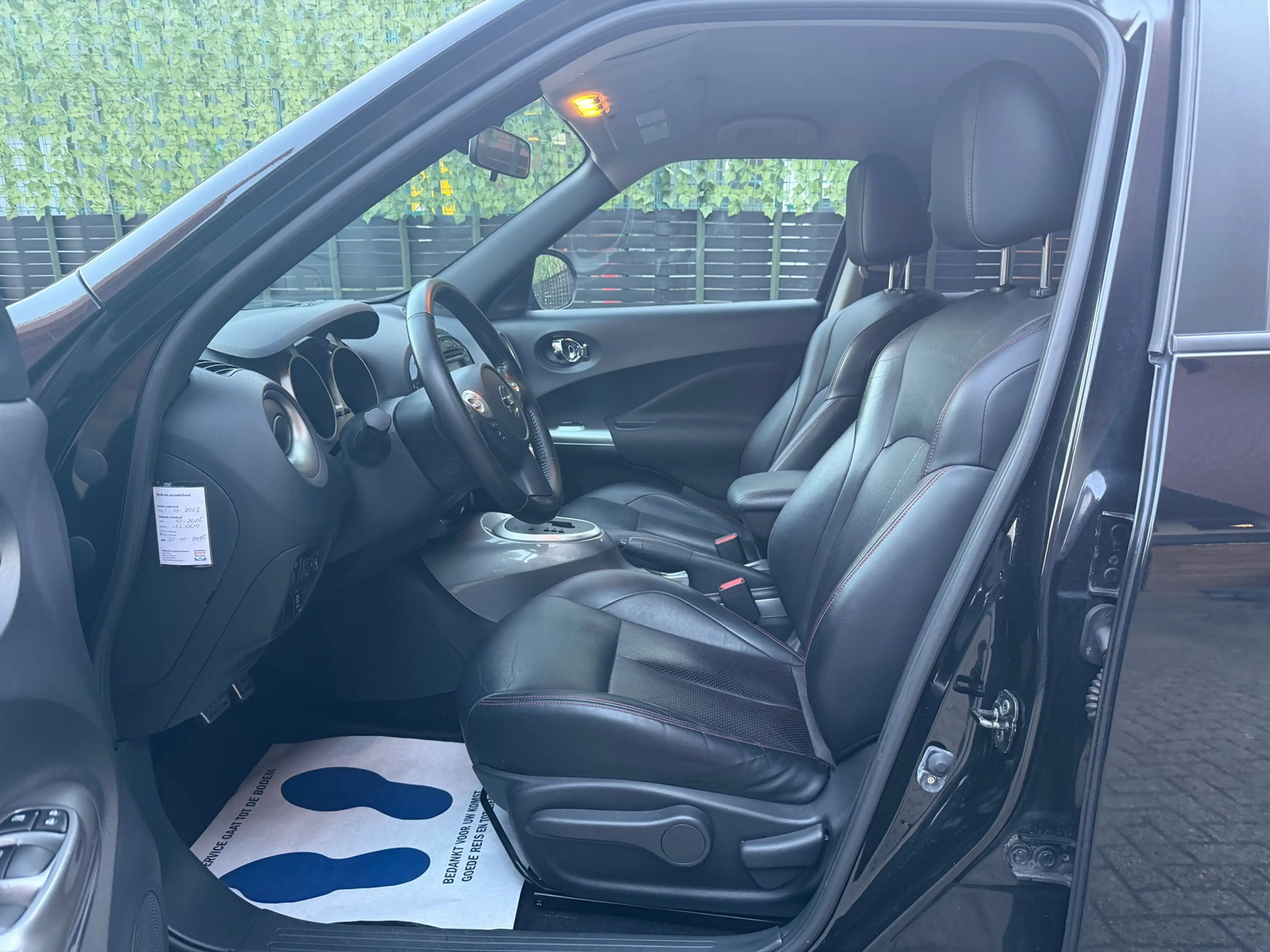 Nissan Juke 1.6 DIG-T Tekna All-Mode 2011 TREKHAAK|LEER|NAP — photo 12
