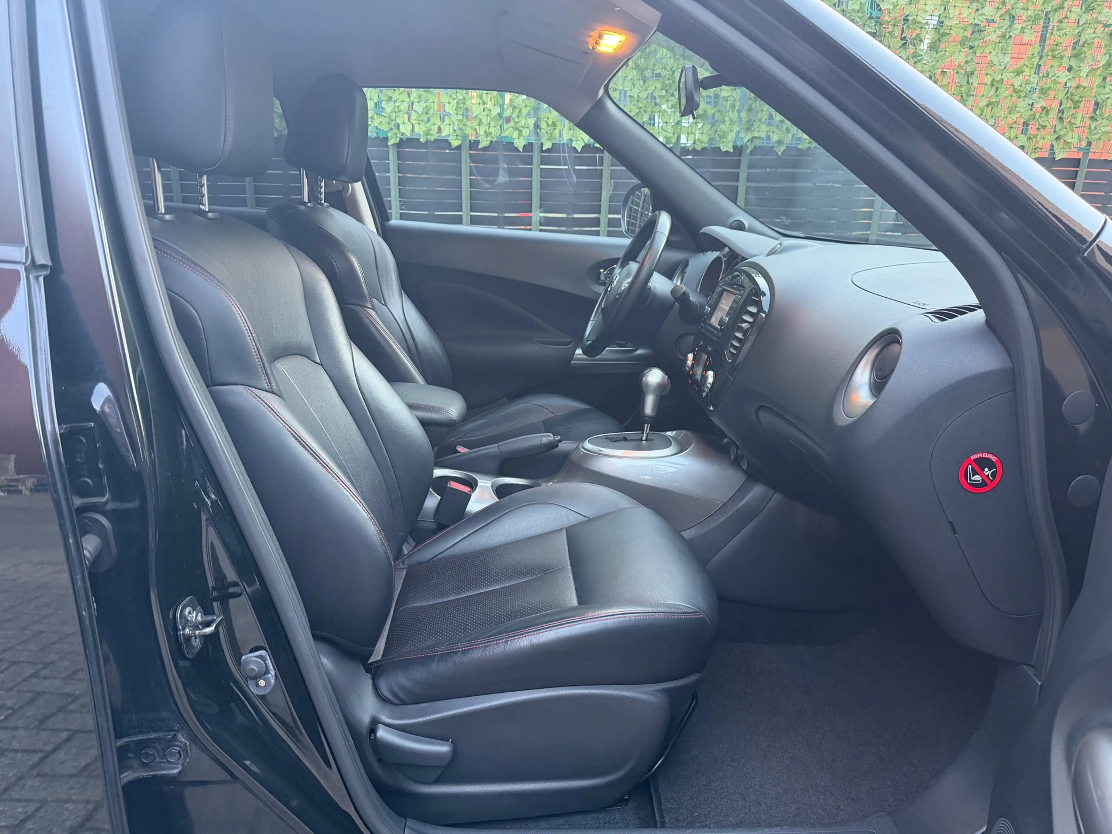 Nissan Juke 1.6 DIG-T Tekna All-Mode 2011 TREKHAAK|LEER|NAP — photo 15