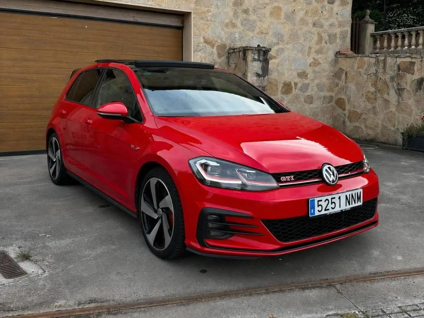 Volkswagen Golf Golf GTI 7.5 Performance 245cv DSI Rojo - 1