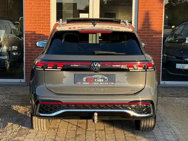 Volkswagen Tiguan view 14