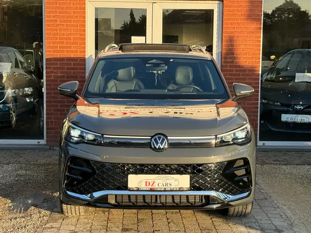 Volkswagen Tiguan view 10