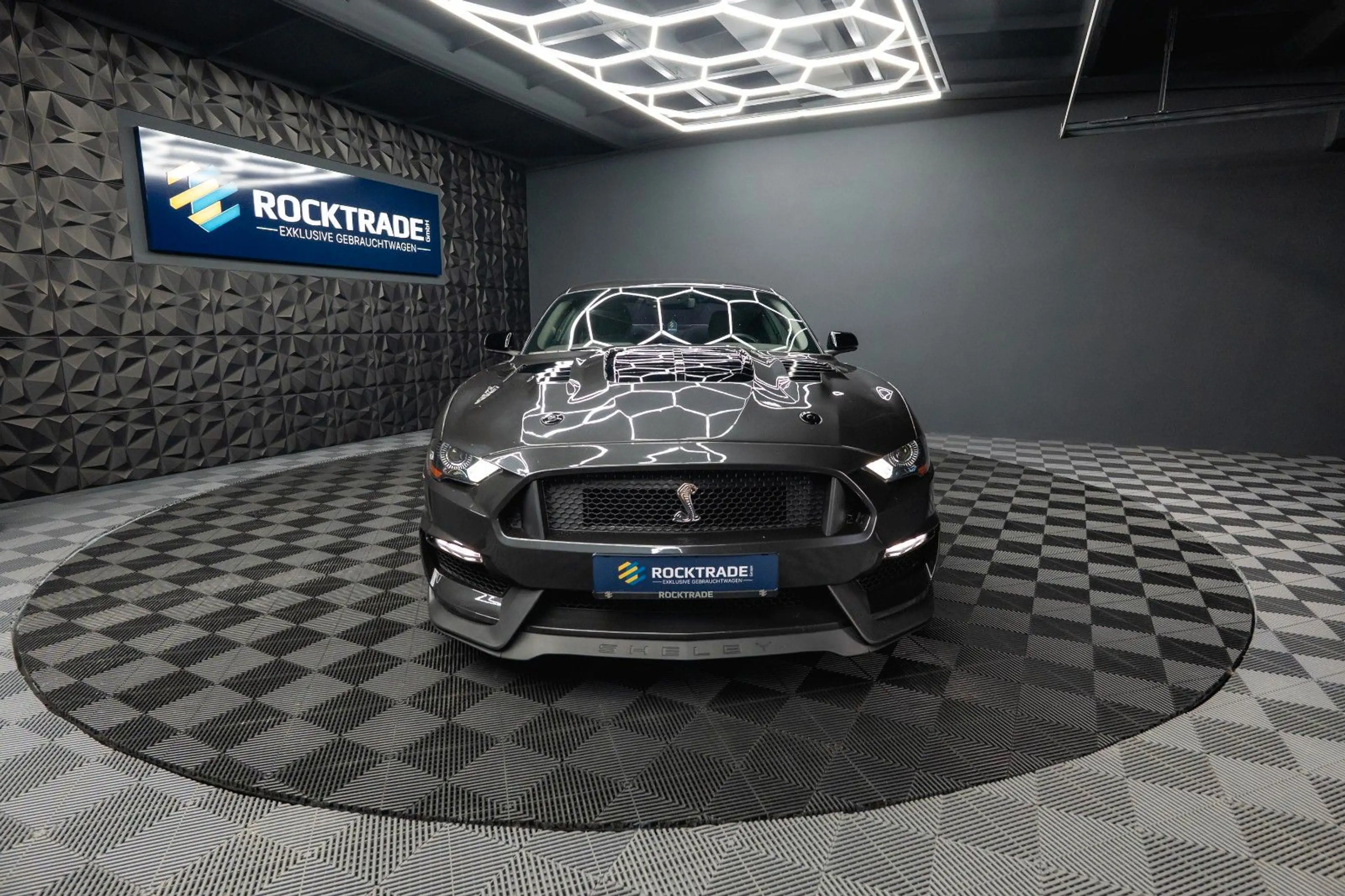 Ford Mustang Shelby GT 500 5.0 V8 Performance CarPlay — photo 3