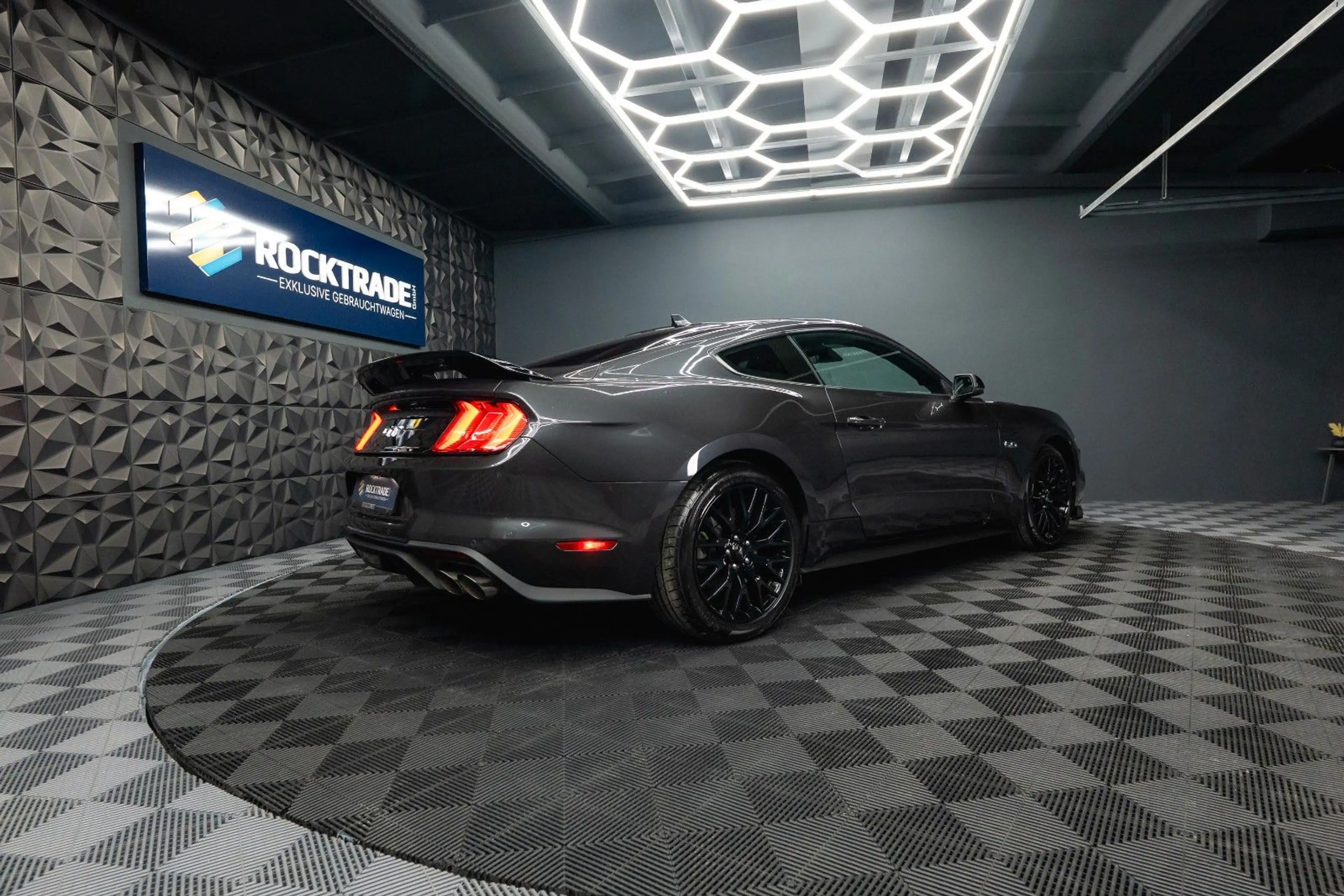 Ford Mustang Shelby GT 500 5.0 V8 Performance CarPlay — photo 12