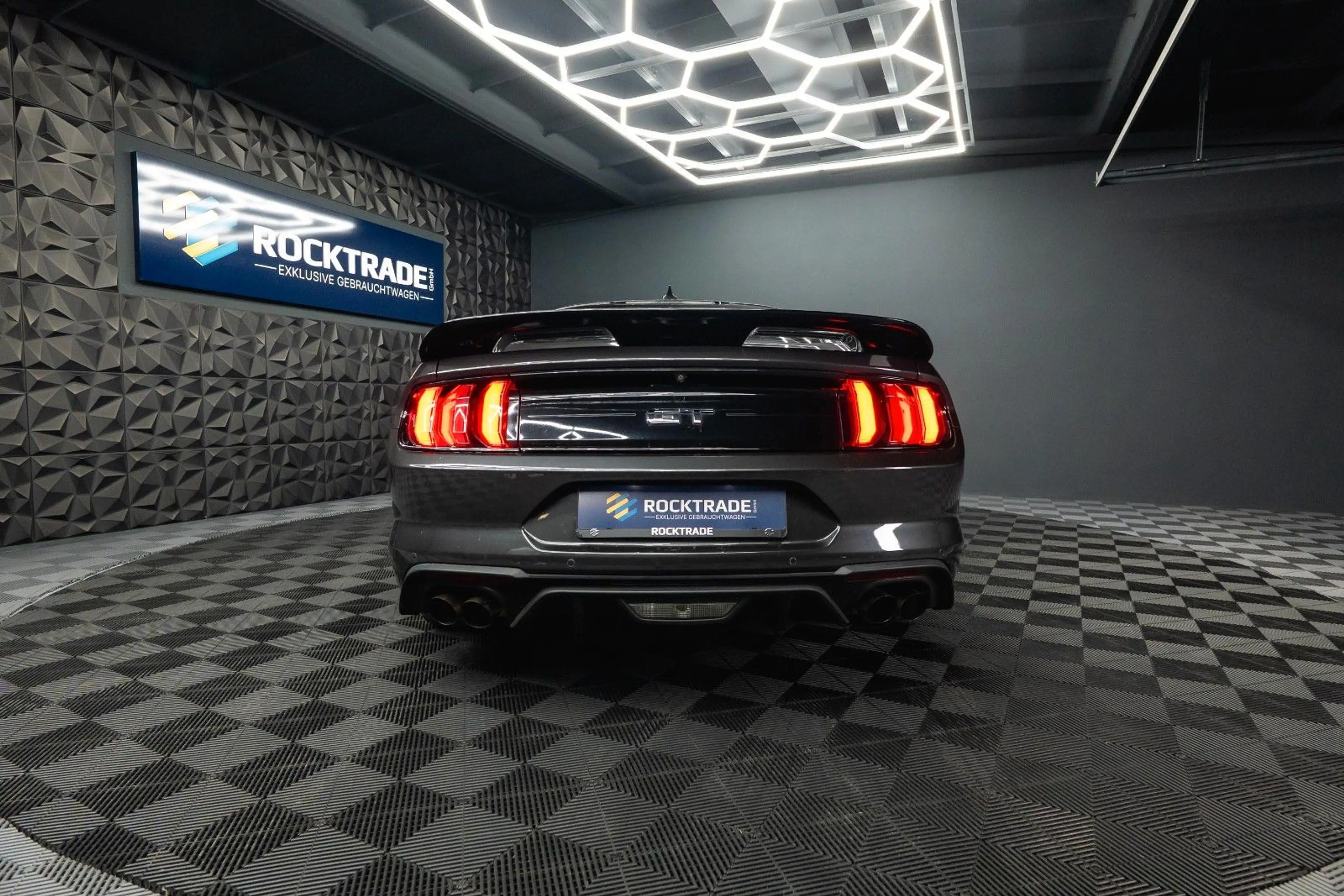 Ford Mustang Shelby GT 500 5.0 V8 Performance CarPlay — photo 14