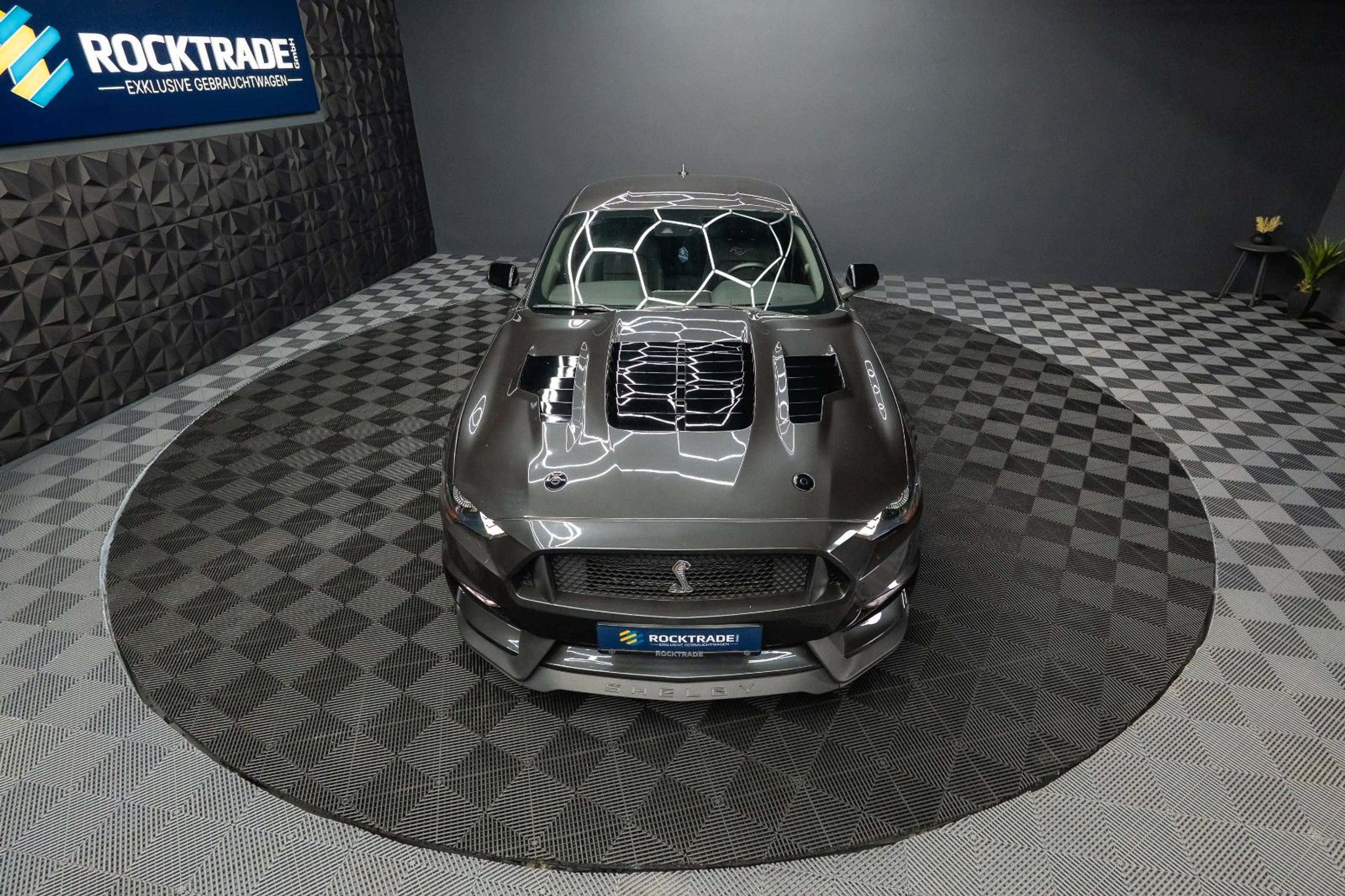 Ford Mustang Shelby GT 500 5.0 V8 Performance CarPlay — photo 2
