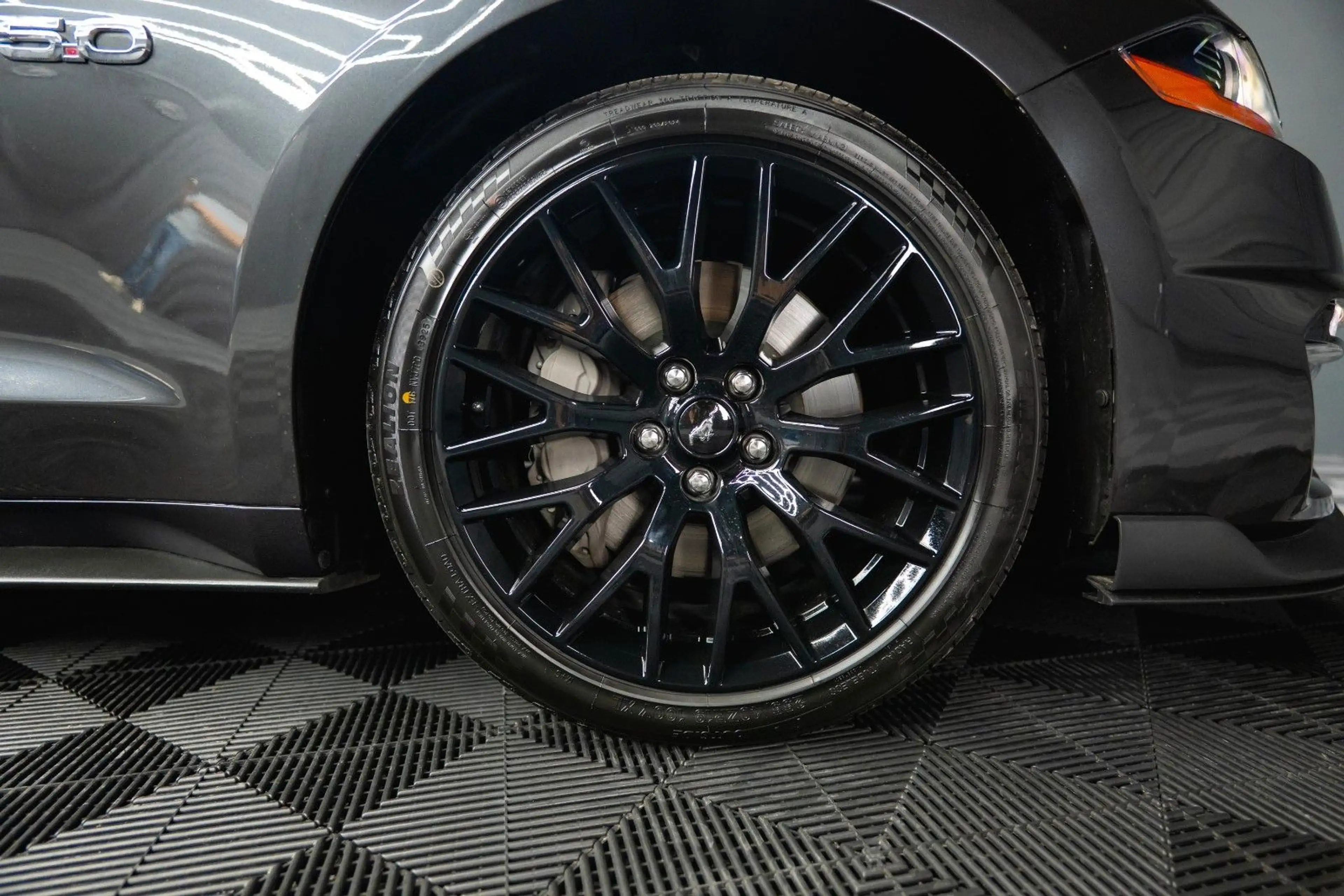 Ford Mustang Shelby GT 500 5.0 V8 Performance CarPlay — photo 11