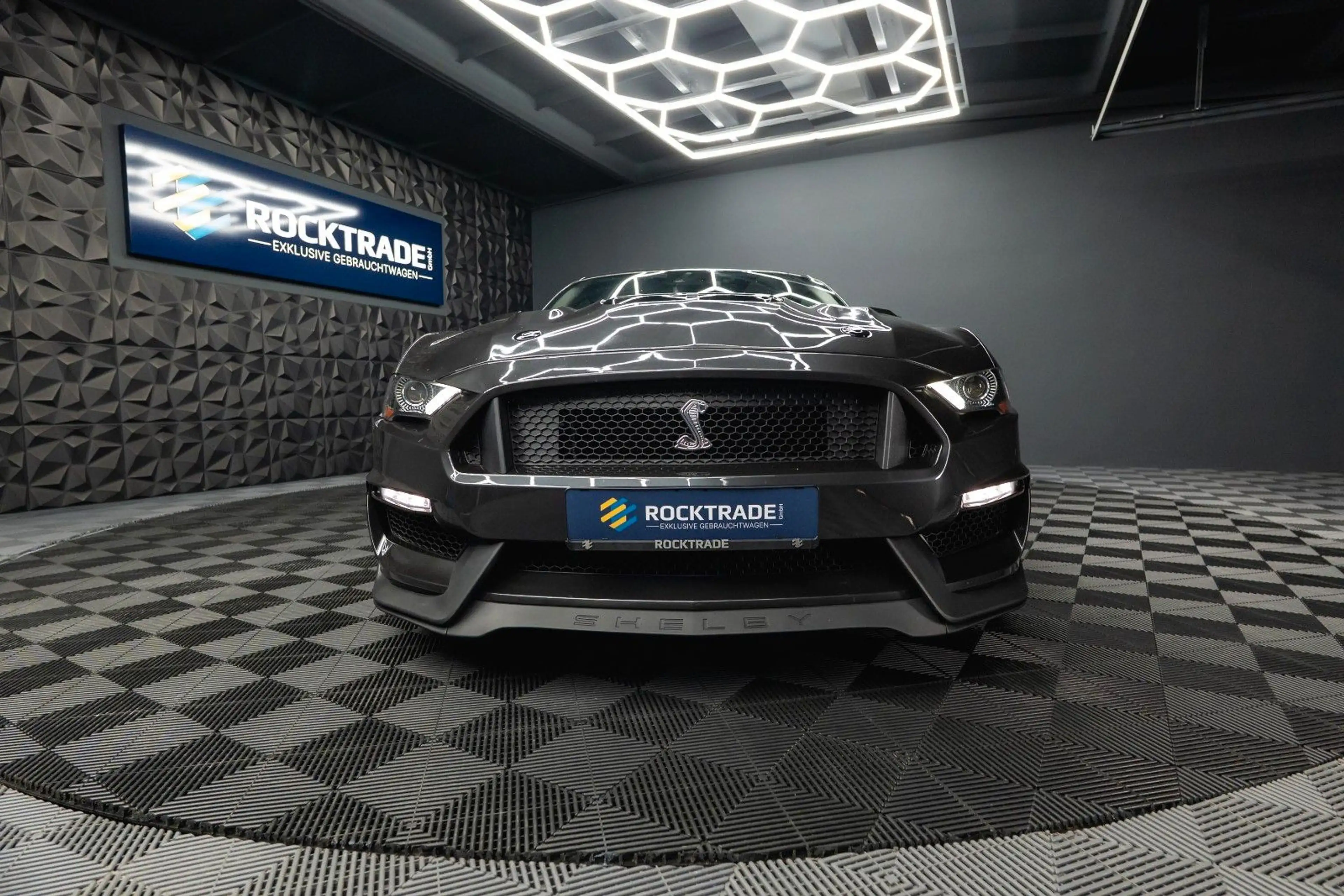 Ford Mustang Shelby GT 500 5.0 V8 Performance CarPlay — photo 5