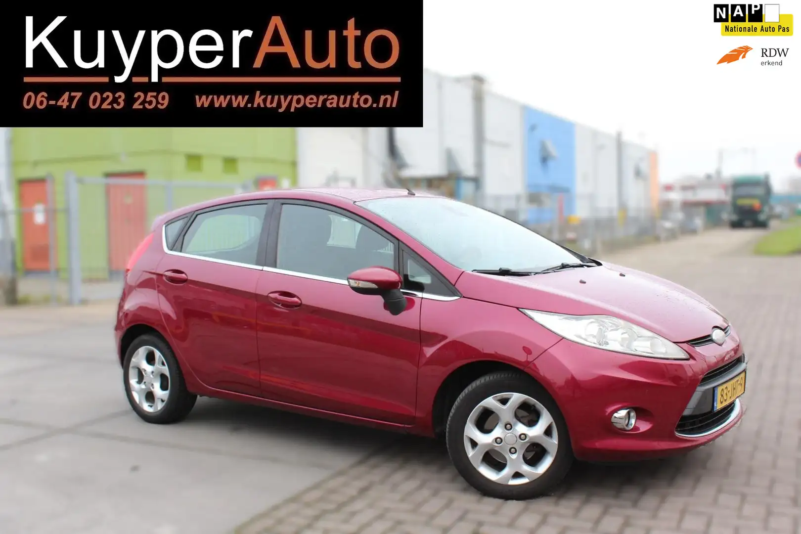 Ford Fiesta 1.4 Titanium 5 drs NW APK AIRCO PARKEERSENSOREN LM Paars - 1