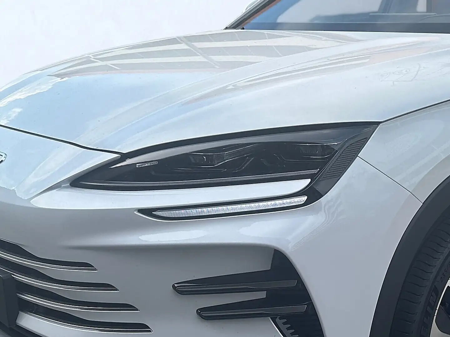 BYD Seal U DM-i PHEV 18,3kWh AWD Design Österreich Paket| ... Weiß - 2